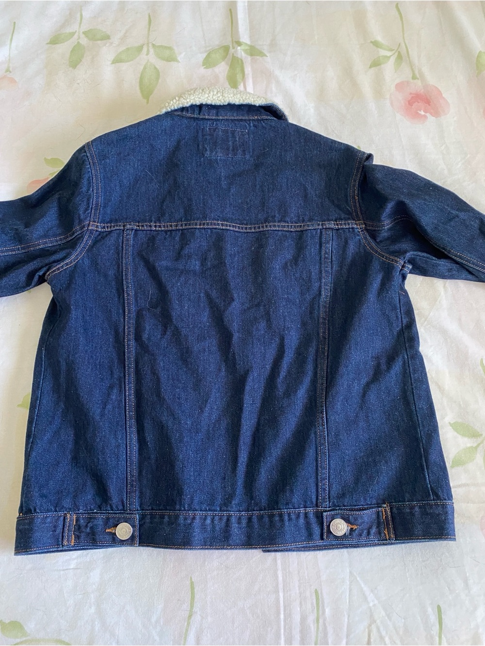 Forever 21 Denim Trucker Jacket with Sherpa Collar Size Small - Picture 6 of 6